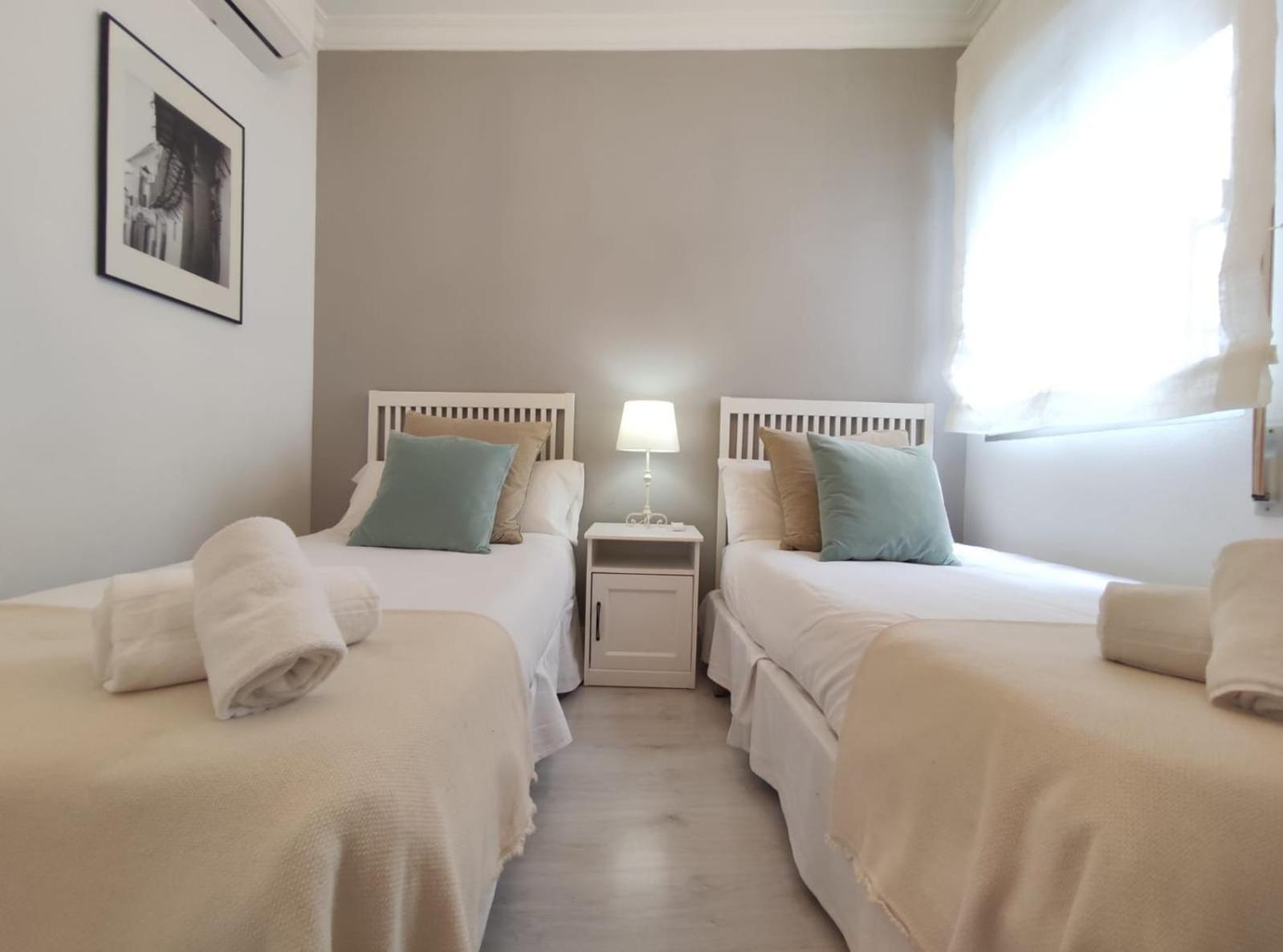 Covadonga Suite Home Севілья Екстер'єр фото